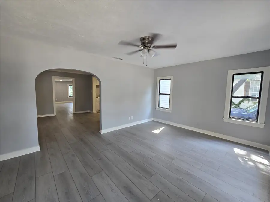 314 W Clarendon Drive, Dallas, TX 75208 - #2