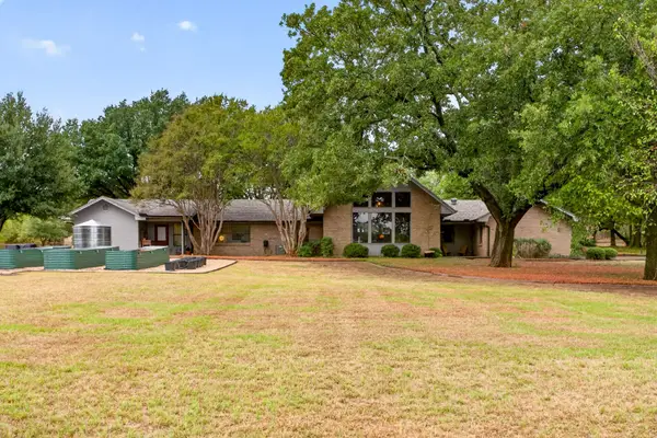 9920 County Road 603, Burleson, TX 76028