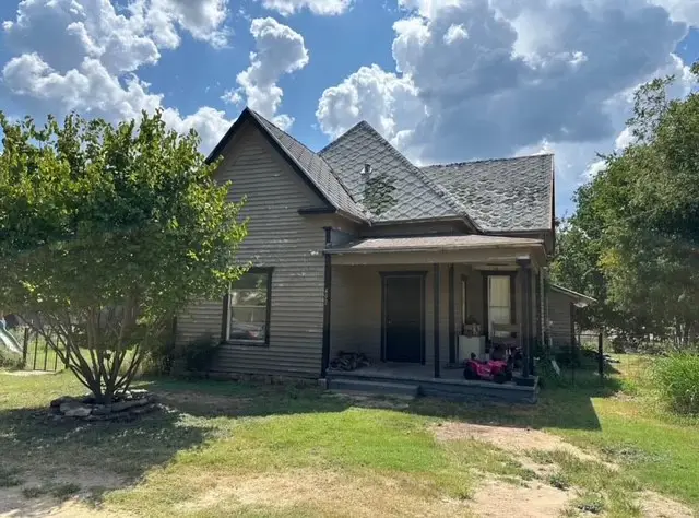 402 Main St, Blanket, TX 76432 - #1