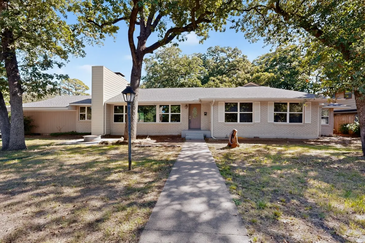 2314 Wales Place, Irving, TX 75062 - #1