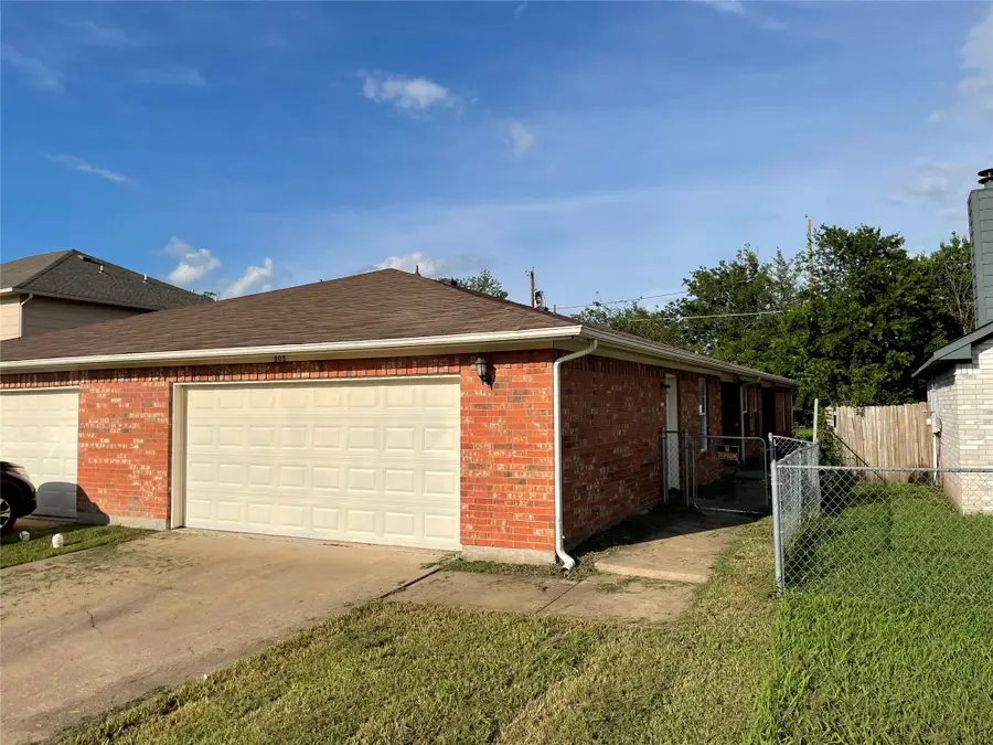 905-907 N Brents Avenue, Sherman, TX 75090 - #2