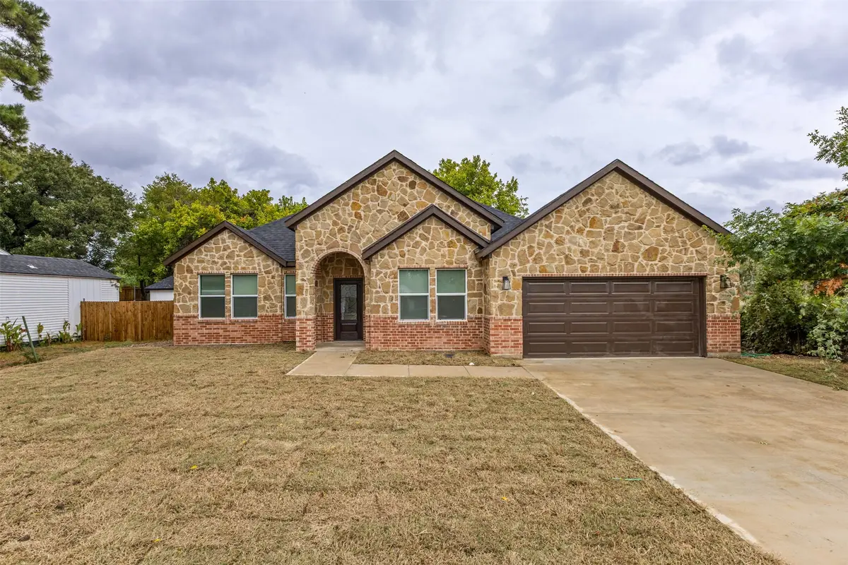 907 Howard Street, Seagoville, TX 75159 - #1