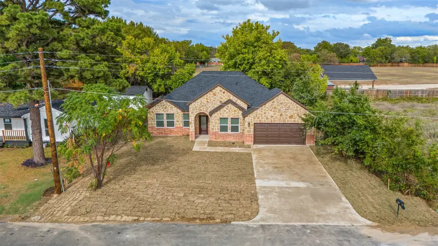 907 Howard Street, Seagoville, TX 75159 - #2