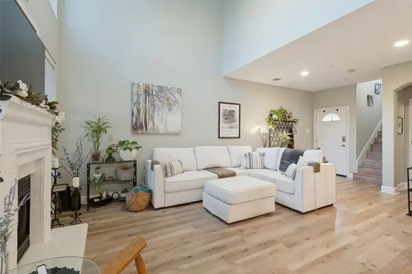 604 Jamboree Way, Euless, TX 76039