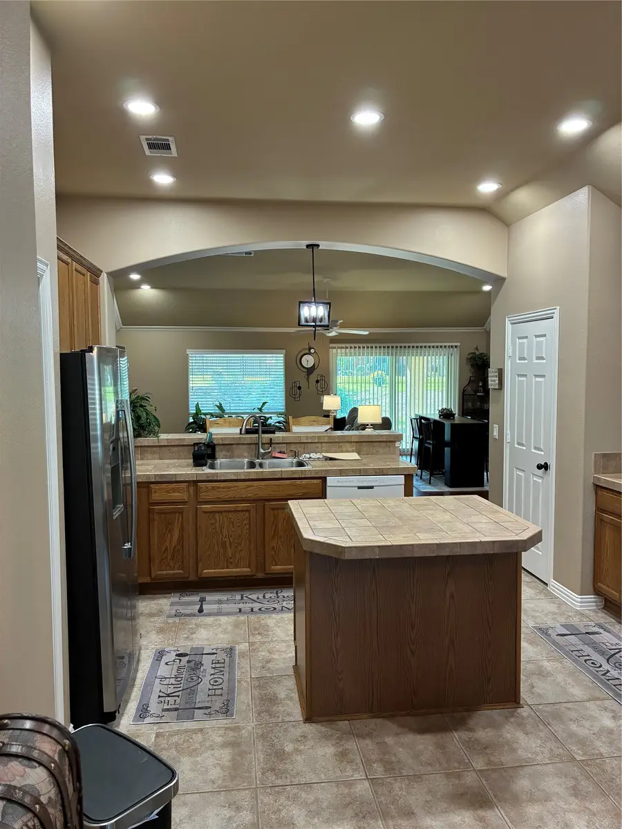 10009 Hanford Drive, Denton, TX 76207 - #3