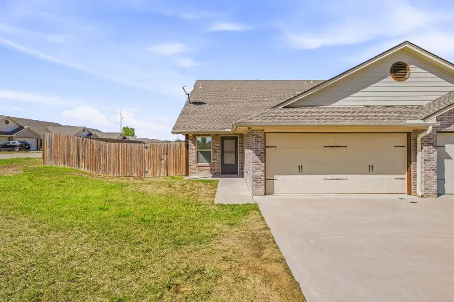 903 Dart Court, Granbury, TX 76049 - #2