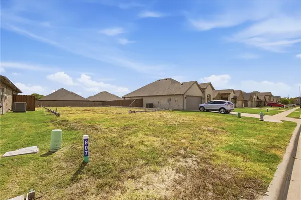 807 Moseley Lane, Greenville, TX 75402