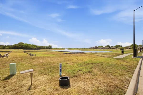 807 Greyson Lane, Greenville, TX 75402