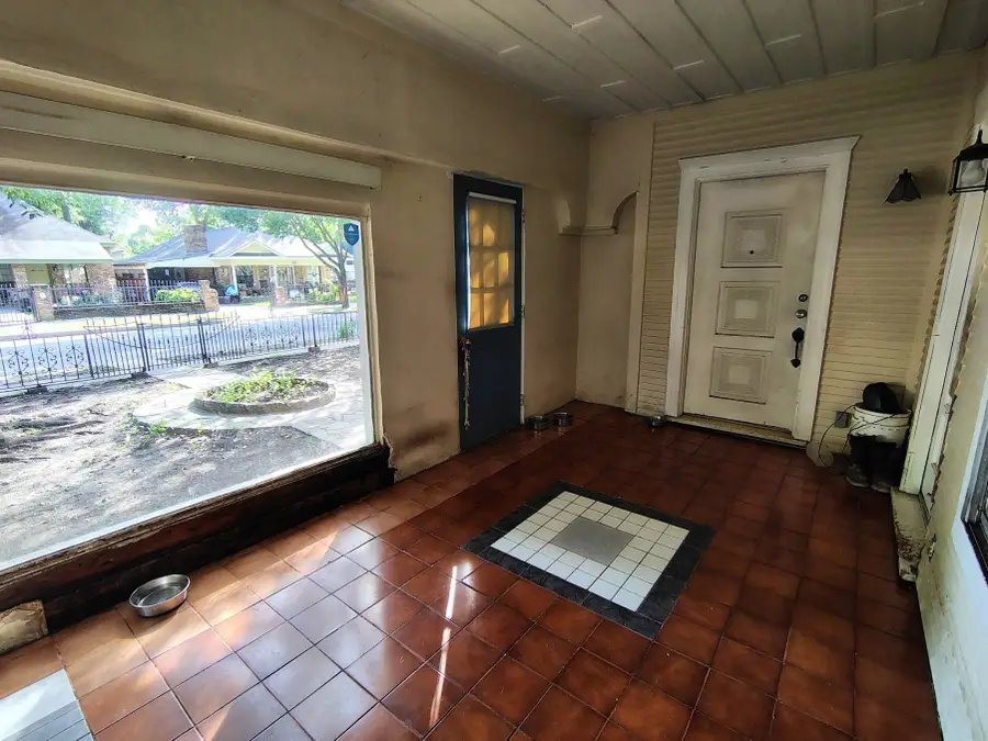 516 & 518 S Glasgow Drive, Dallas, TX 75223 - #2