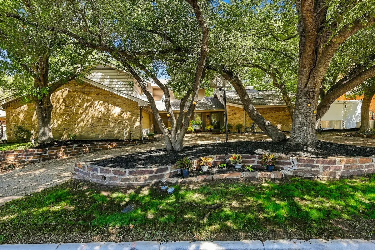 707 Findlay Drive, Arlington, TX 76012 - #1
