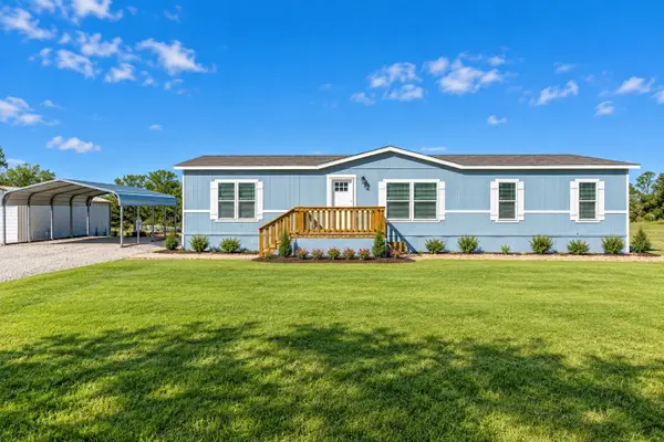175 Cedar Drive, Azle, TX 76020