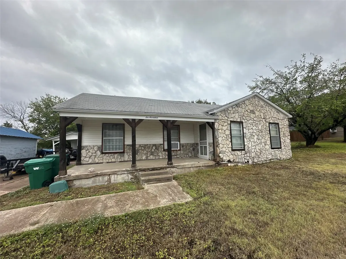 617 E 5th Street, Ellis, TX 75125 - #1