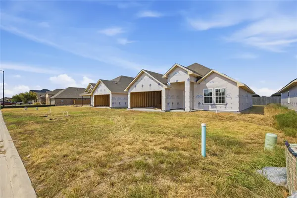 804 Moseley Lane, Greenville, TX 75402