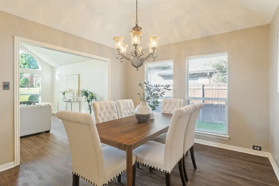 913 Royal Oaks Drive, Lewisville, TX 75067 - #2