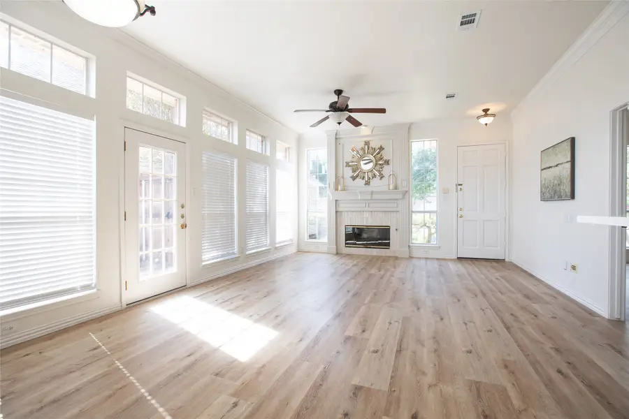 8714 Falls Road, Irving, TX 75063 - #2