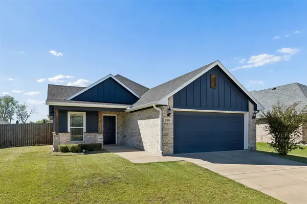 1304 Saratoga Drive, Sherman, TX 75092