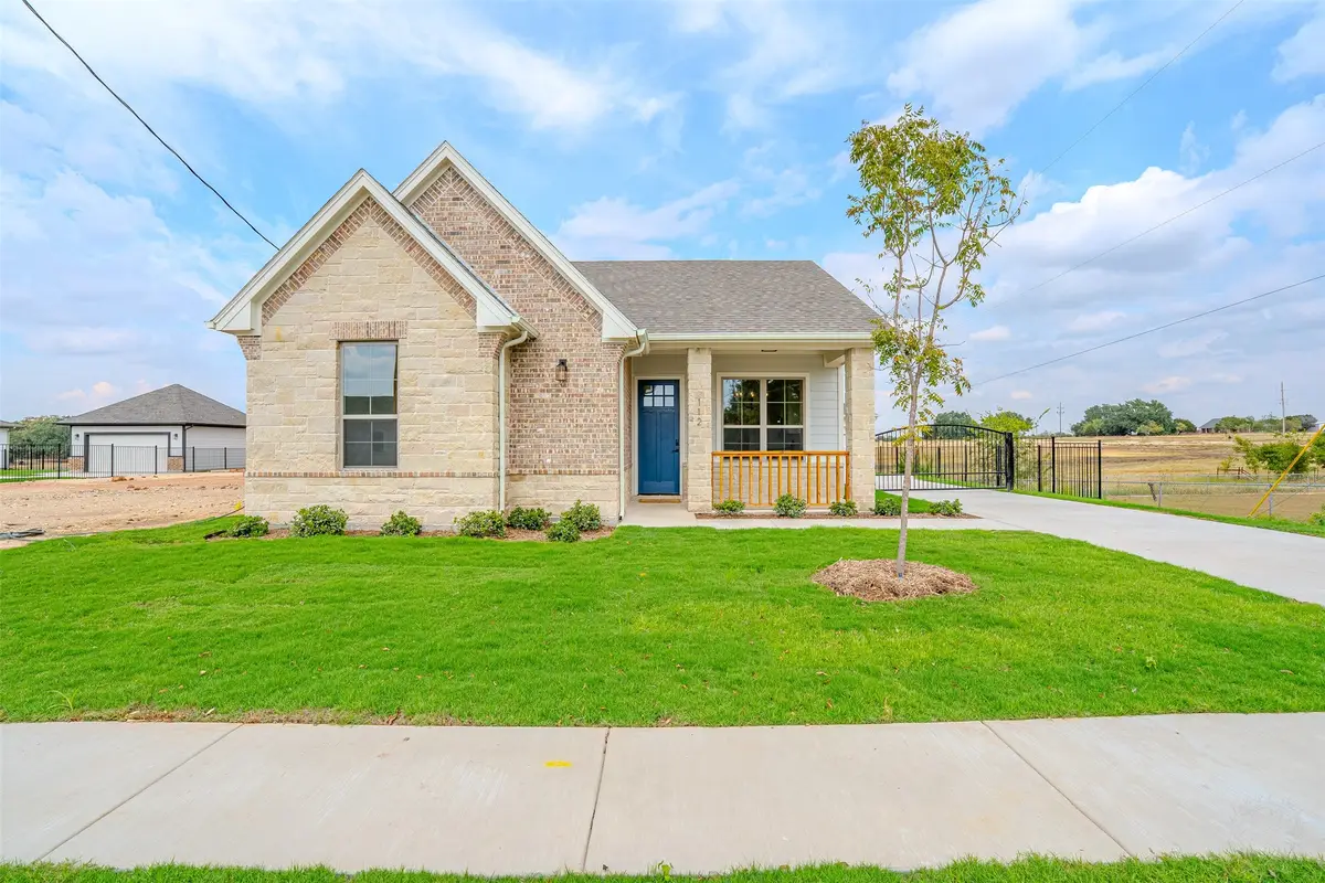 112 K Street, Meridian, TX 76665 - #1