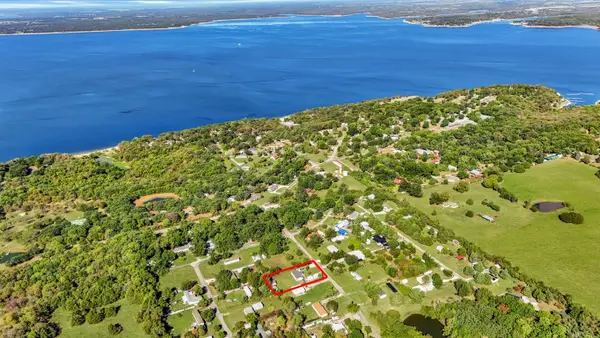 338 Fisherman Road, Pottsboro, TX 75076