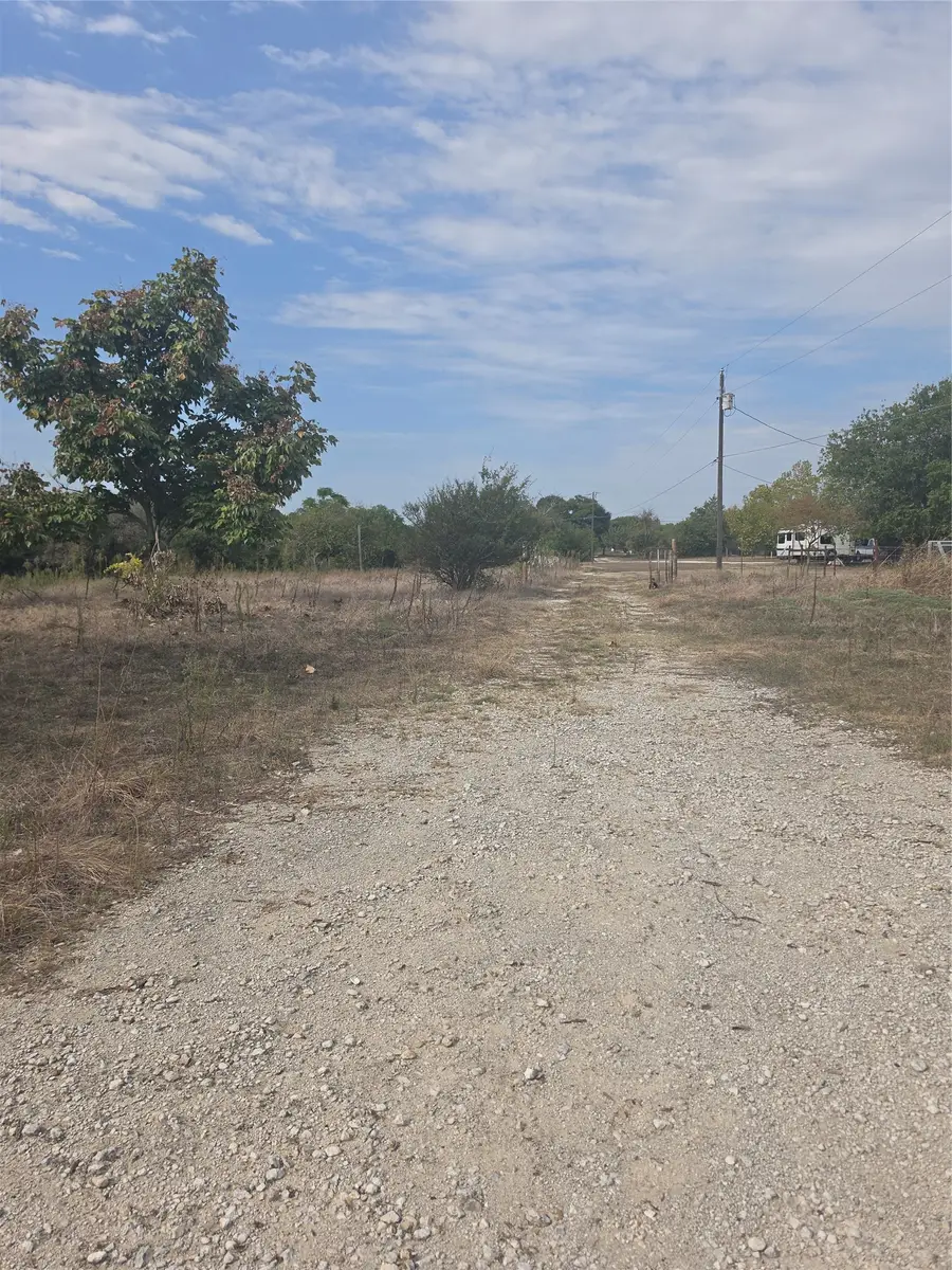 208 Horseshoe Bend, Bruceville Eddy, TX 76524 - #2