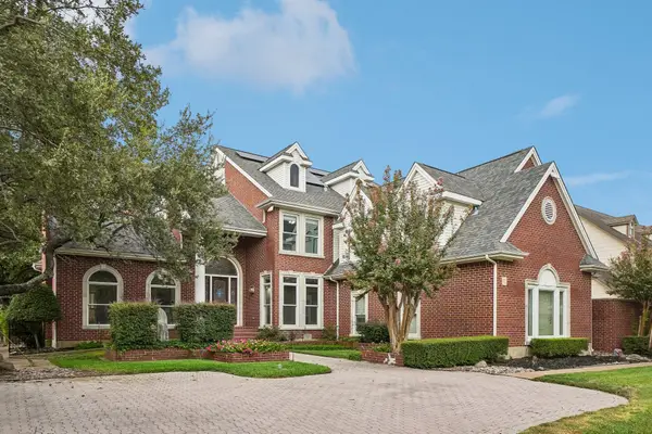 32 Victoria Drive, Rowlett, TX 75088
