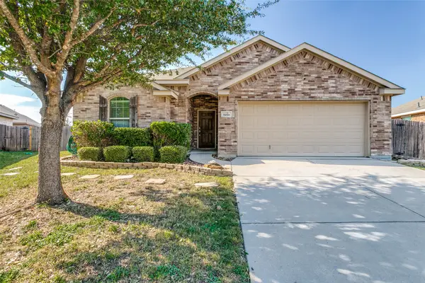 11204 Beechgrove Court, Fort Worth, TX 76140