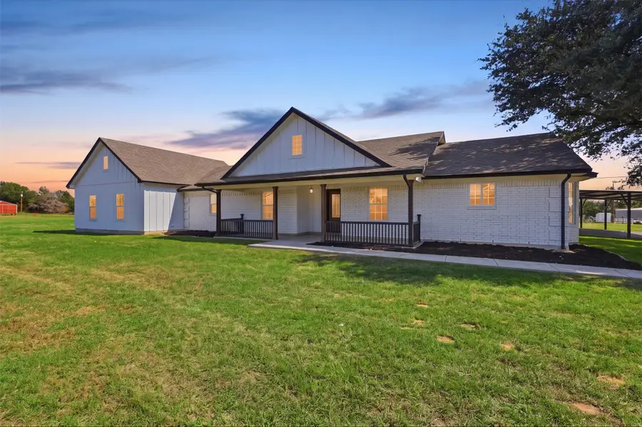 192 Riverside Drive, Decatur, TX 76234 - #2