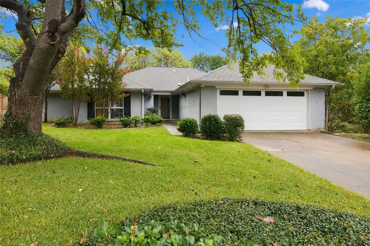 2935 Ridgewood Drive, Grapevine, TX 76051 - #1