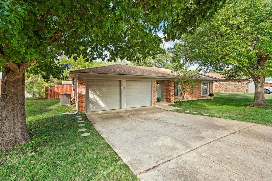 1121 Timbercreek Road, Benbrook, TX 76126 - #2