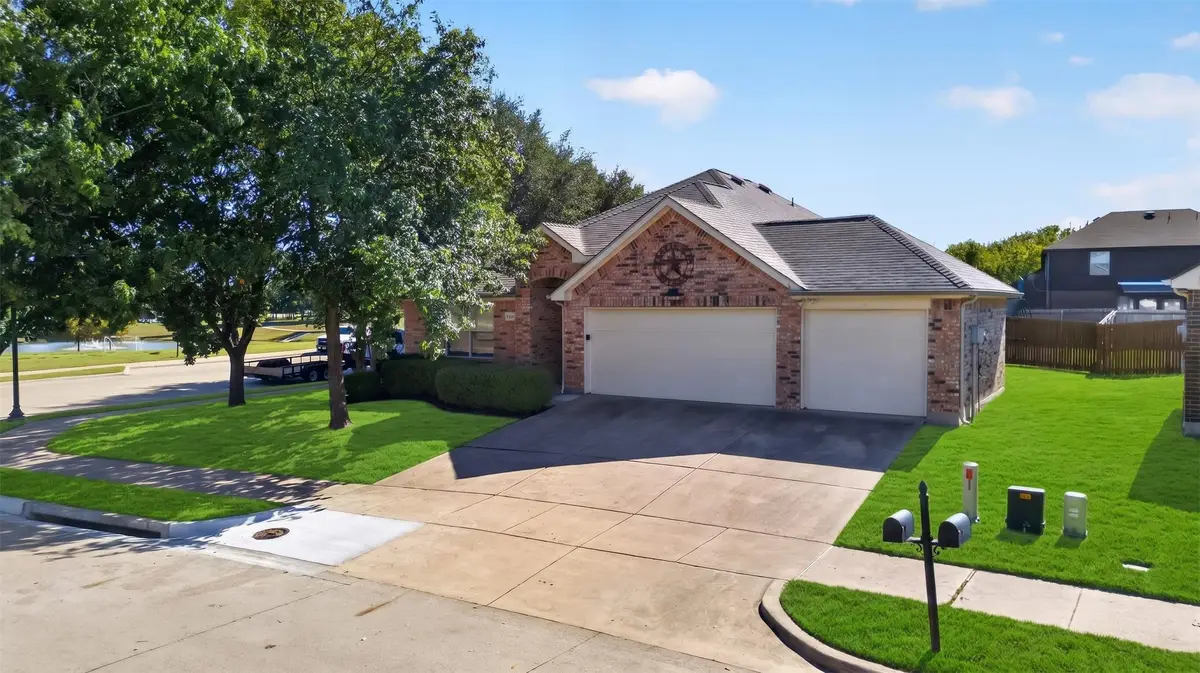 4001 Bridge Water Road, Heartland, TX 75126 - #1