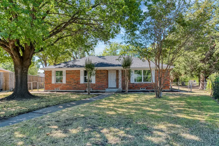 1522 Gillette Circle, Dallas, TX 75217 - #2