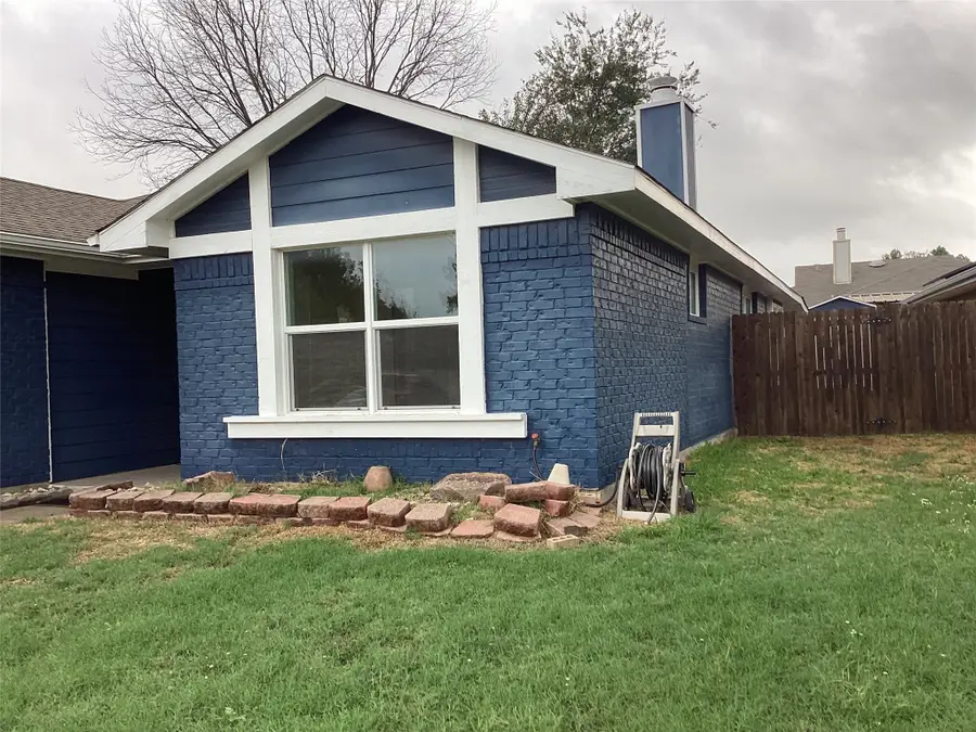 411 Lantana Drive, Arlington, TX 76018 - #3