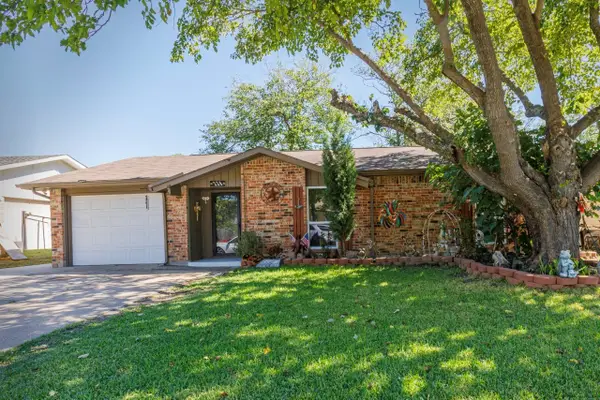 226 Springbranch Drive, Garland, TX 75043