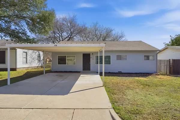110 N Redford Lane, White Settlement, TX 76108
