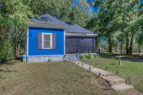 310 W Tennessee Avenue, Vivian, LA 71082