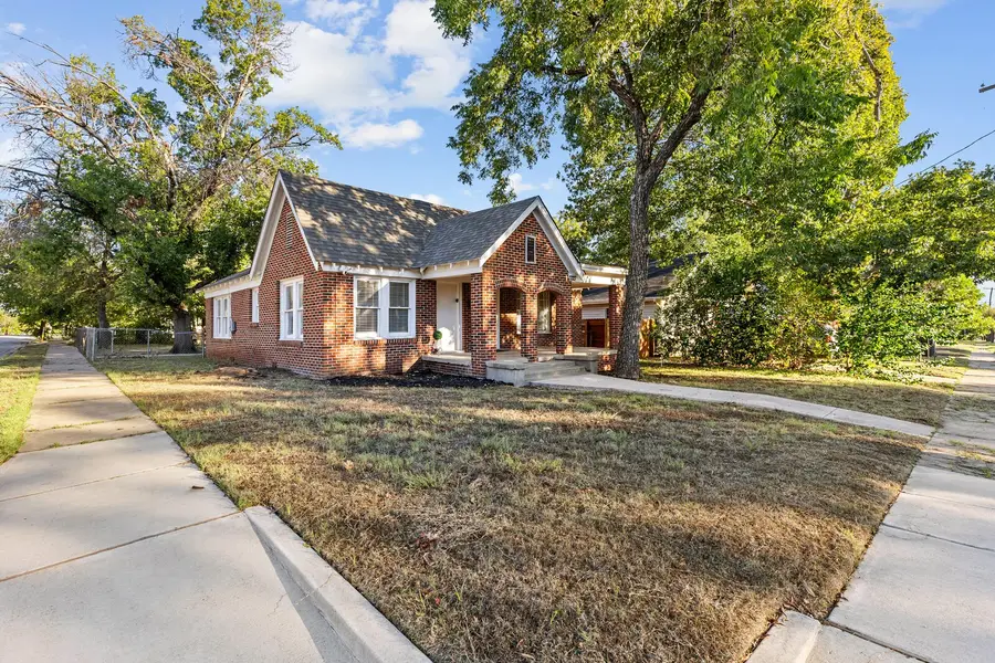 3327 Morrow Avenue, Waco, TX 76707 - #3