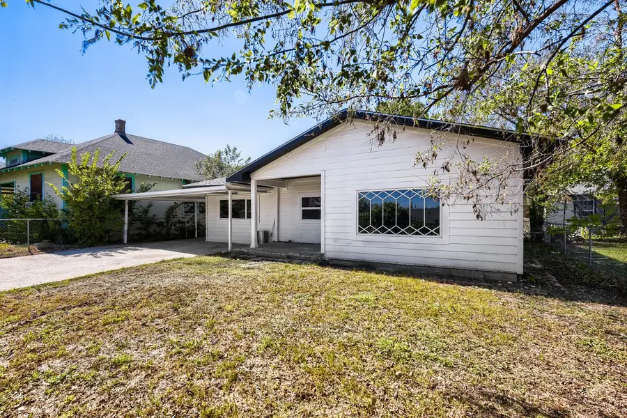 3508 Livingston Avenue, Fort Worth, TX 76110 - #2