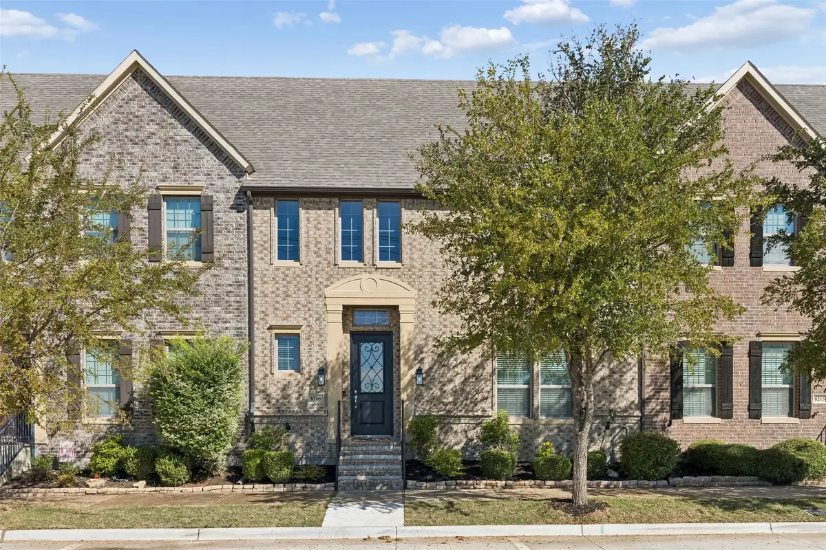 8209 Main Street, North Richland Hills, TX 76182 - #1