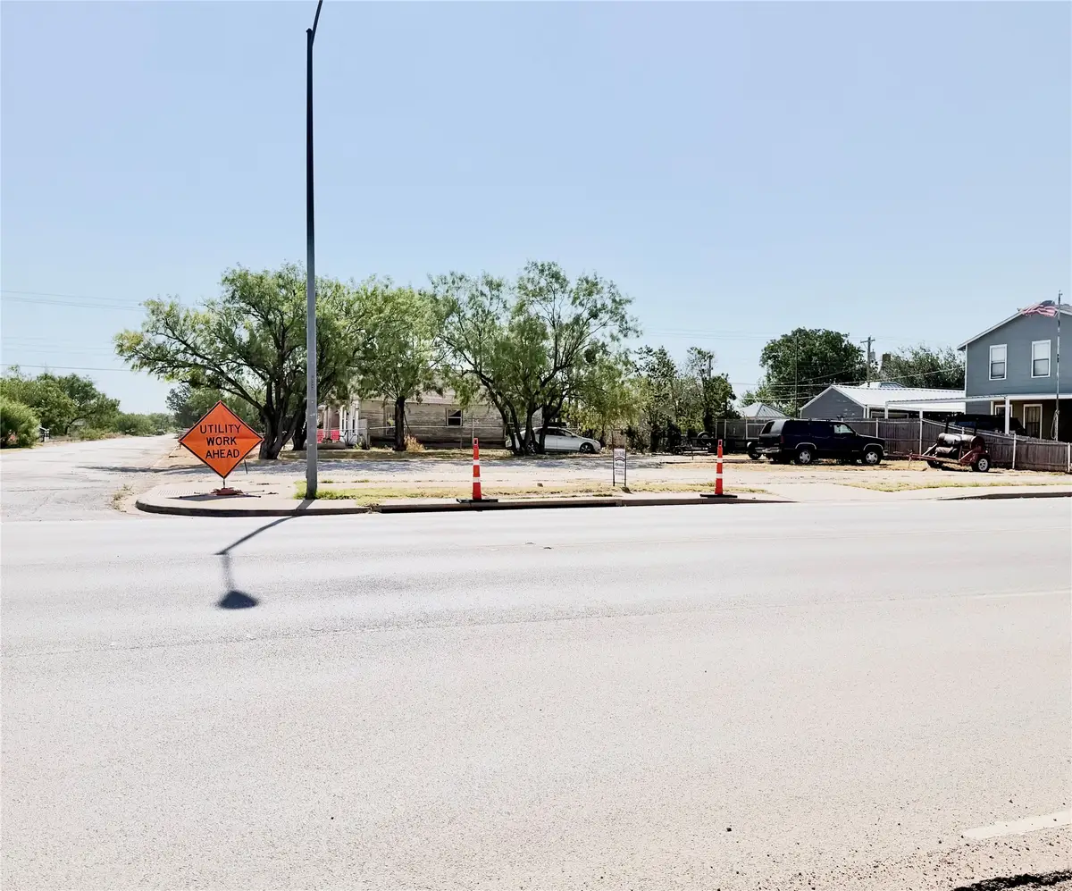 100 Davenport, Stamford, TX 79553 - #1
