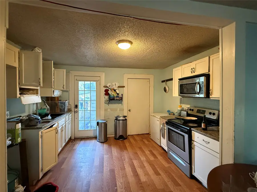4100 Chickasaw Avenue, Fort Worth, TX 76119 - #3