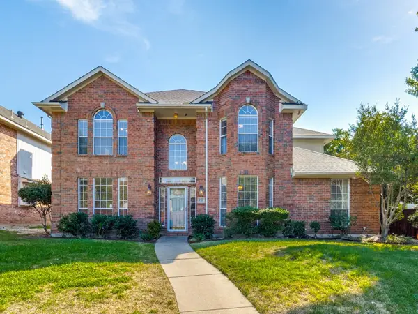 2514 Fallview Lane, Carrollton, TX 75007