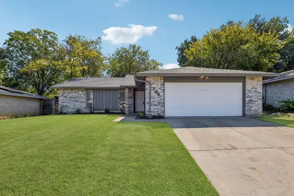 744 Salsbury Circle, Arlington, TX 76014