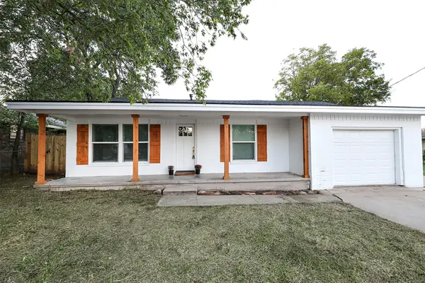 506 Lindsey Street, Bowie, TX 76230