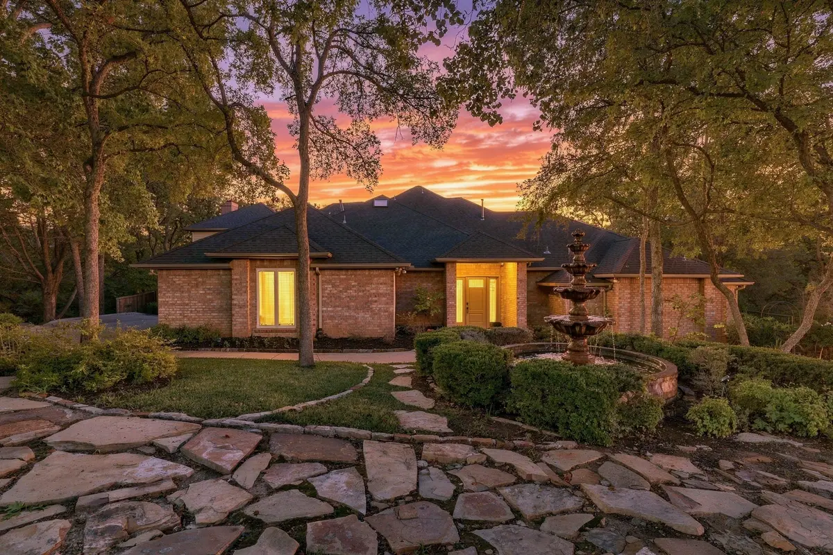 2119 N Fielder Road, Arlington, TX 76012 - #1