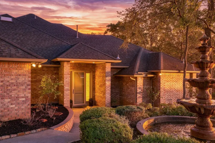 2119 N Fielder Road, Arlington, TX 76012 - #3