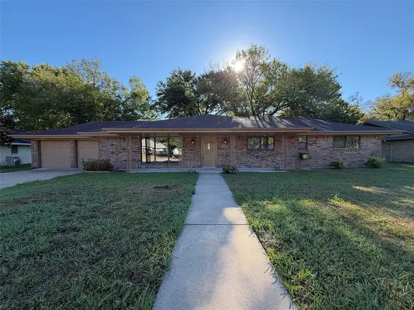 607 Turtle Creek Drive, Greenville, TX 75402