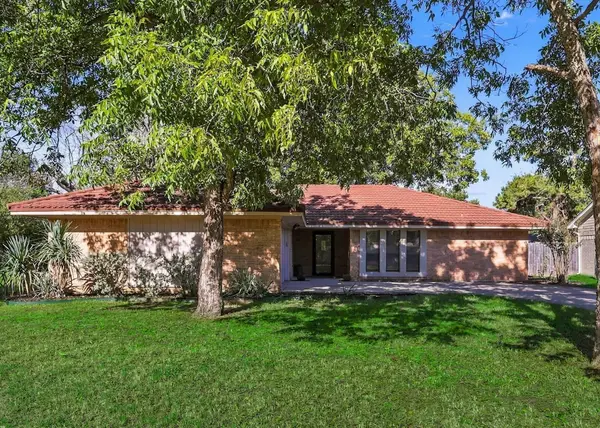 107 Creek Courts Drive, Trophy Club, TX 76262