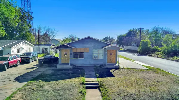 2745 S Jones Street, Fort Worth, TX 76104