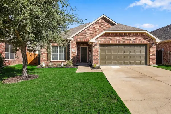 1301 Lasso Drive, Little Elm, TX 75068