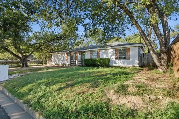 707 N Walnut Street, Weatherford, TX 76086