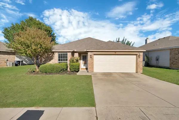 660 Rosario Lane, Fort Worth, TX 76052